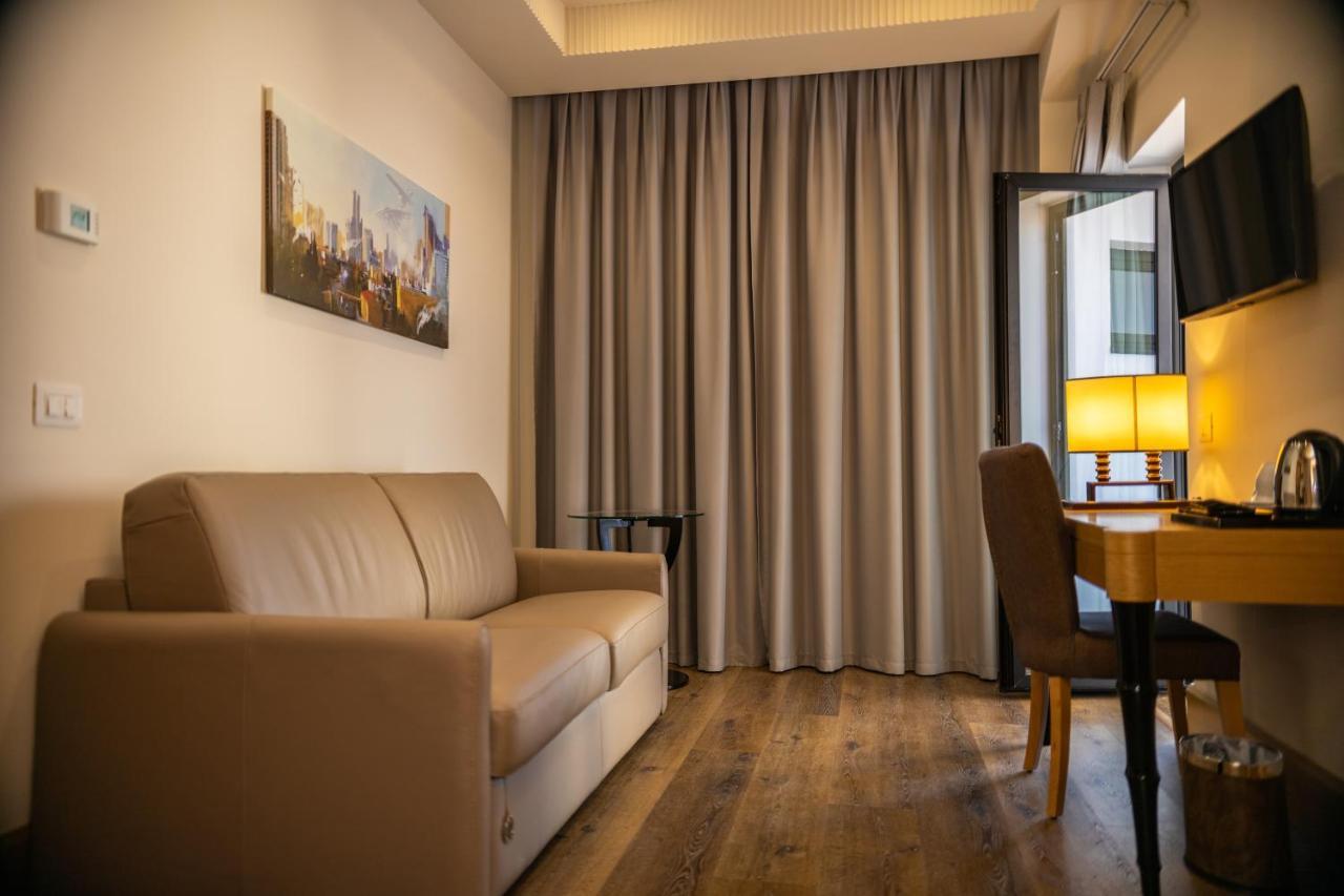 Hotel Golden Palace Шкодер Екстер'єр фото
