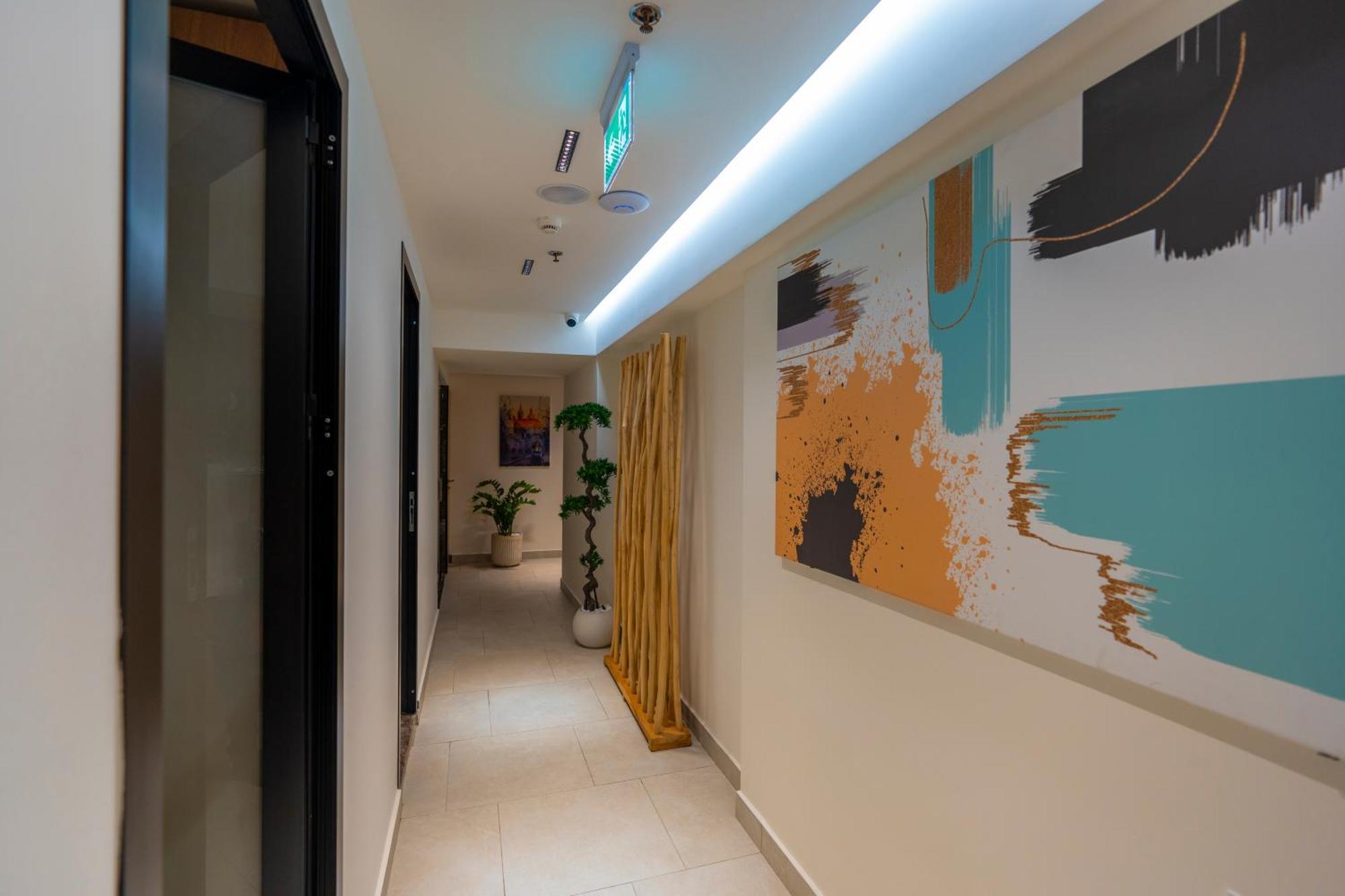 Hotel Golden Palace Шкодер Екстер'єр фото