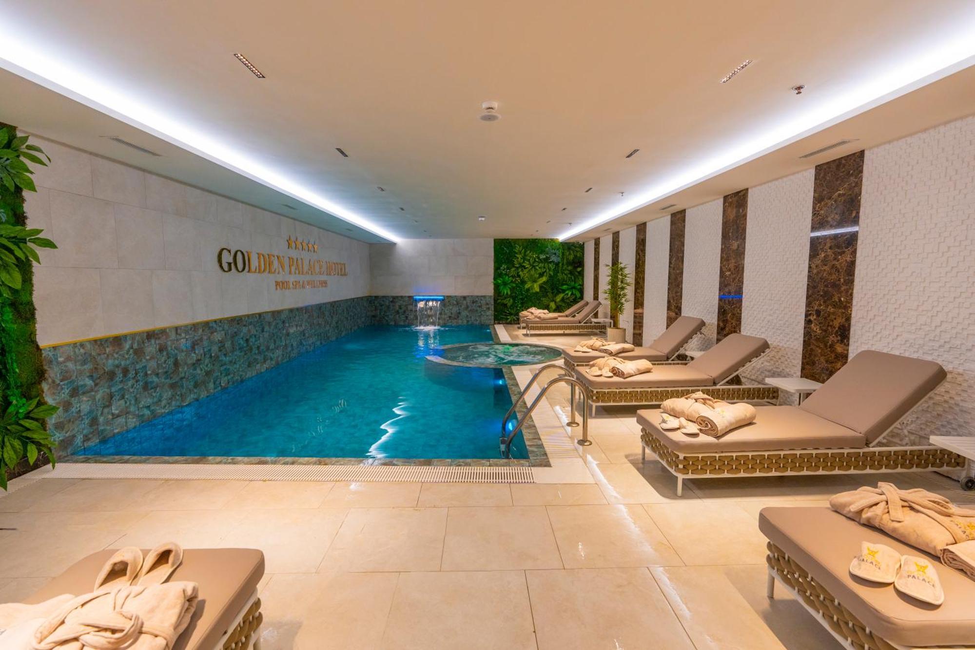 Hotel Golden Palace Шкодер Екстер'єр фото